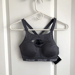 Brand-new Victoria’s Secret cut out cross-back sports bra